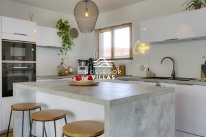 53156023  – Maison – 5 pièces à ANGRESSE