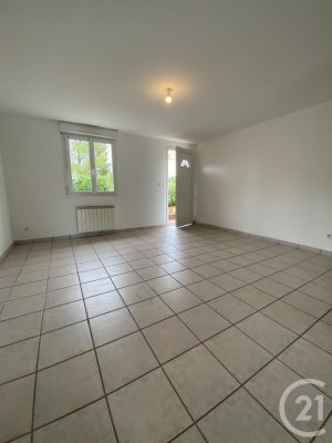 53158092  – Maison – 4 pièces à CERE