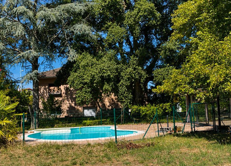 53157843  – Maison – 8 pièces à MONT DE MARSAN