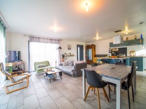 53157771  – Maison – 5 pièces à PARENTIS EN BORN
