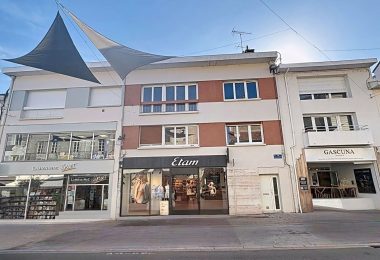 53159857  – Maison – 9 pièces à MONT DE MARSAN