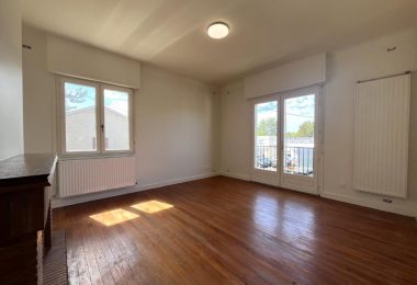 52989383  – Appartement – 4 pièces à MONT DE MARSAN