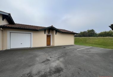 53151353  – Maison – 3 pièces à TARNOS