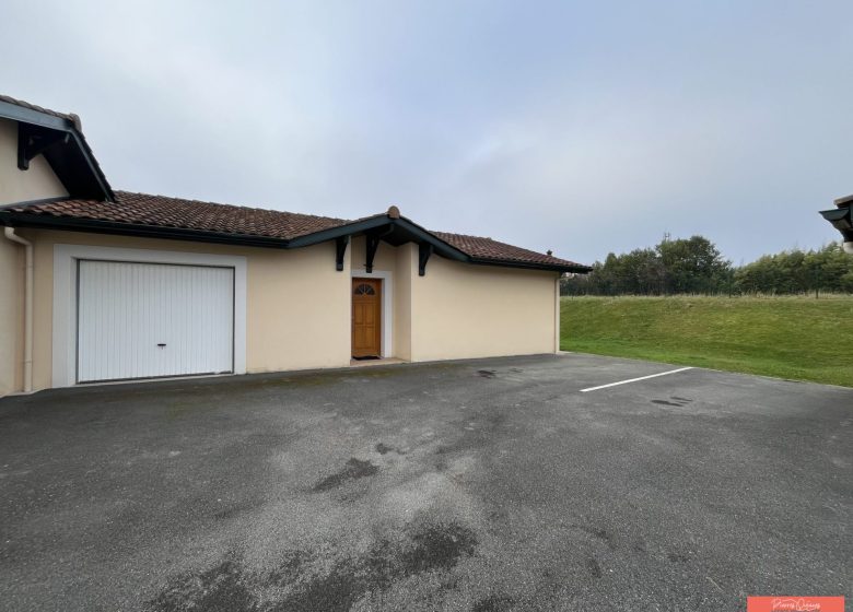 53151353  – Maison – 3 pièces à TARNOS