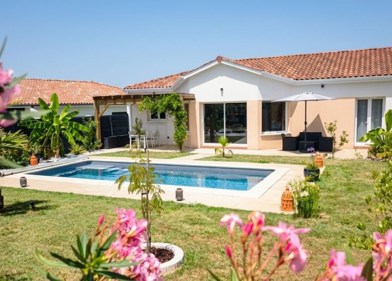 53162344  – Maison – 4 pièces à NARROSSE
