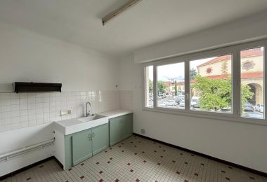53164094  – Appartement – 3 pièces à AIRE SUR L ADOUR