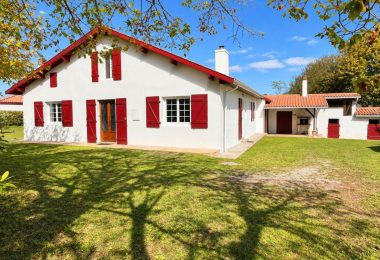 53167404  – Maison – 7 pièces à PEYREHORADE