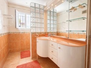 53168753  – Maison – 8 pièces à SAUBION