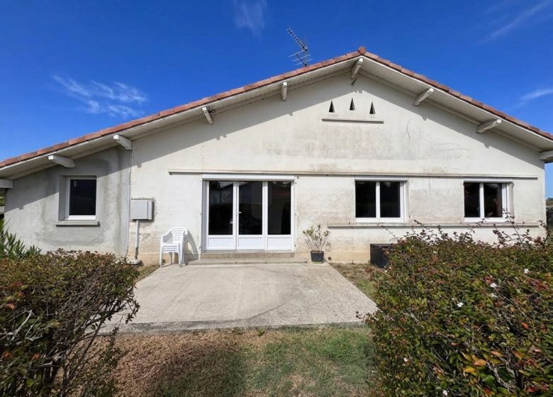 53168303  – Maison – 4 pièces à ST YAGUEN