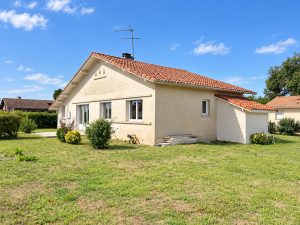 53168303  – Maison – 4 pièces à ST YAGUEN