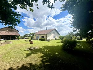 52845594  – Maison – 7 pièces à MUGRON
