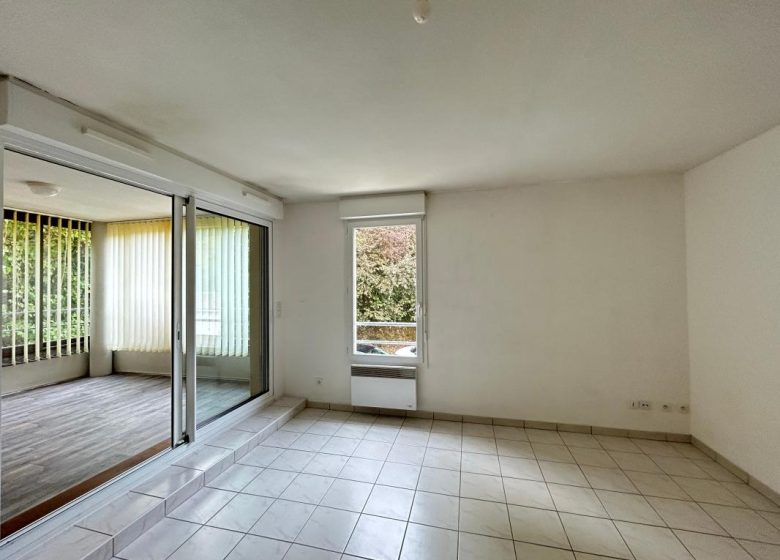 53161033  – Appartement – 3 pièces à AIRE SUR L ADOUR