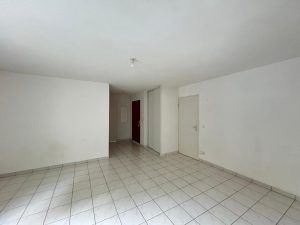 53161033  – Appartement – 3 pièces à AIRE SUR L ADOUR
