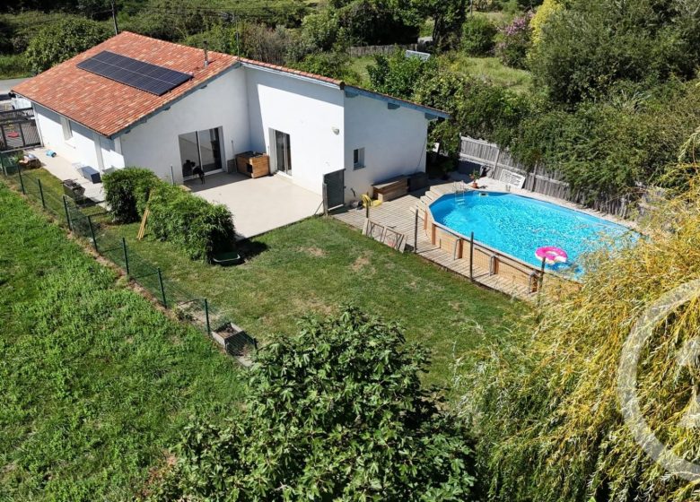 53177204  – Maison – 5 pièces à BIAUDOS