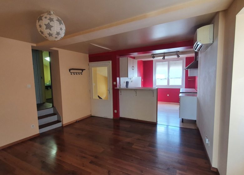 53176642  – Maison – 4 pièces à HAGETMAU