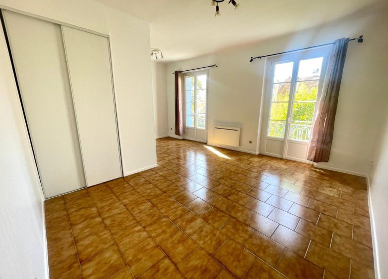 53183279  – Appartement – 2 pièces à DAX