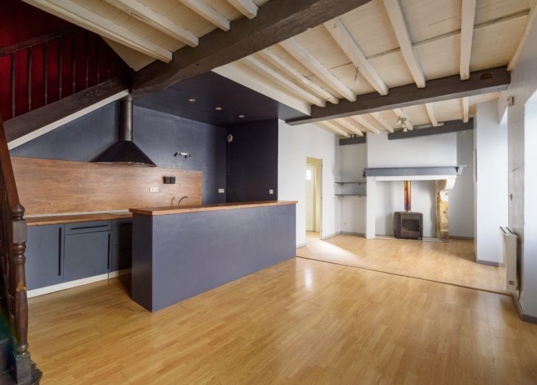 53052252  – Maison – 5 pièces à AMOU