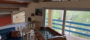 Maison à 200 m du lac et 3 km de l&rsquo;océan dans un cadre de verdure