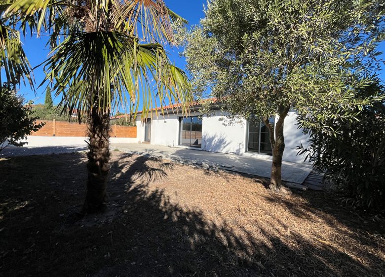 53181008  – Maison – 4 pièces à PARENTIS EN BORN
