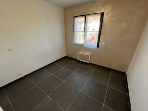 53181008  – Maison – 4 pièces à PARENTIS EN BORN