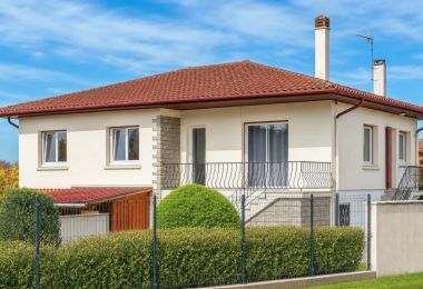 53182872  – Maison – 7 pièces à ANGRESSE