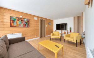 53182872  – Maison – 7 pièces à ANGRESSE
