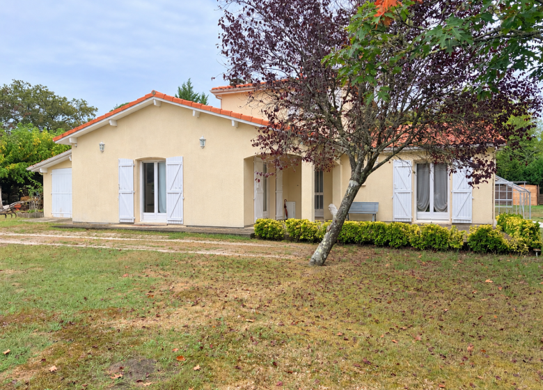 53193036  – Maison – 6 pièces à BROCAS
