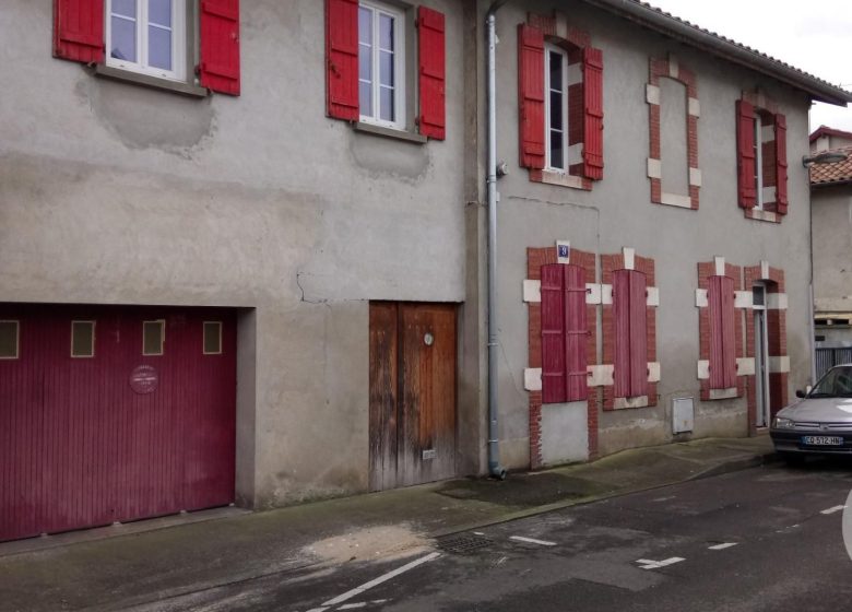 53197947  – Maison – 13 pièces à MONT DE MARSAN