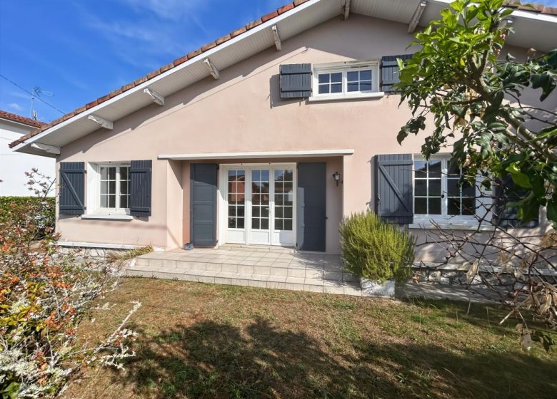 53198425  – Maison – 4 pièces à MONT DE MARSAN