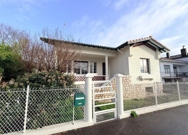 52905131  – Immeuble à AIRE SUR L ADOUR