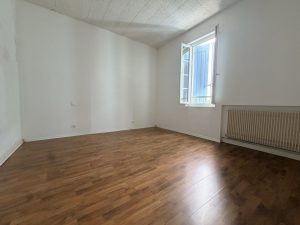 53204190  – Maison – 5 pièces à GAREIN