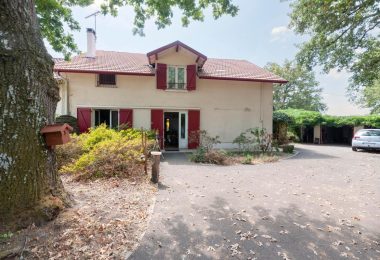 53204825  – Maison – 7 pièces à ST PIERRE DU MONT