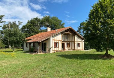 53202689  – Maison – 9 pièces à ARENGOSSE