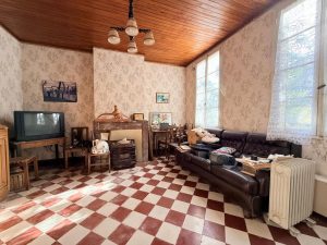 53207778  – Maison – 7 pièces à LAUJUZAN