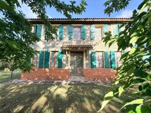 53207778  – Maison – 7 pièces à LAUJUZAN