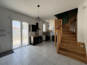 53206981  – Maison – 7 pièces à PONTONX SUR L ADOUR