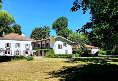 52291260  – Maison – 15 pièces à ST MARTIN D ONEY