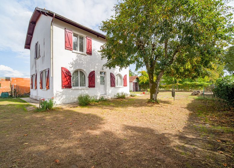 53208696  – Maison – 6 pièces à LABOUHEYRE
