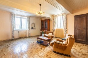 53210382  – Maison – 8 pièces à AIRE SUR L ADOUR