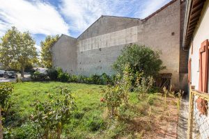 53210382  – Maison – 8 pièces à AIRE SUR L ADOUR