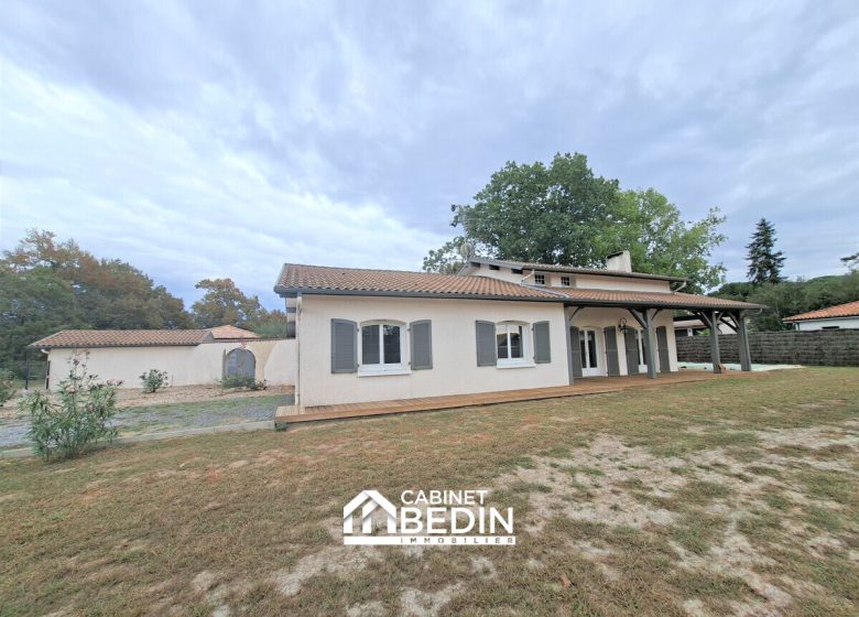 53210721  – Maison – 5 pièces à MAGESCQ