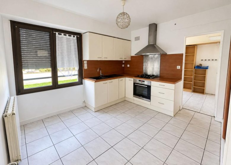 53211418  – Appartement – 3 pièces à DAX