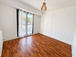 53211418  – Appartement – 3 pièces à DAX