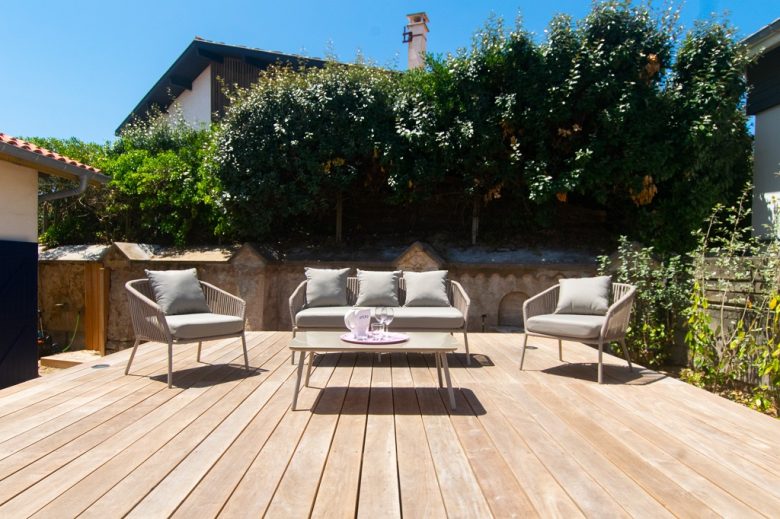 RICHARD – Villa Laure