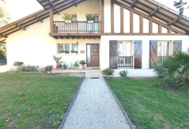 53214389  – Maison – 6 pièces à MEILHAN