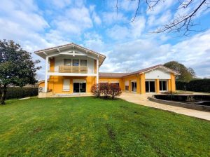 53214444  – Maison – 4 pièces à ST GEOURS DE MAREMNE