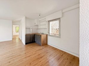 53211335  – Appartement – 3 pièces à MONT DE MARSAN