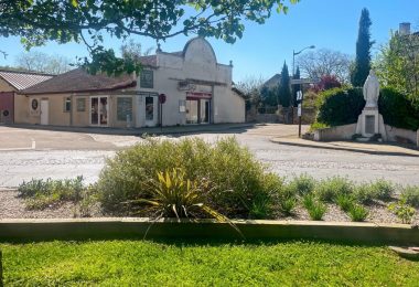 52553653  – Local commercial à LARRIVIERE ST SAVIN