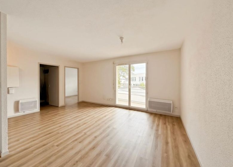 53211340  – Appartement – 2 pièces à MONT DE MARSAN