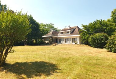 52904456  – Maison – 12 pièces à HAGETMAU